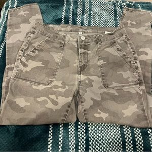 Utility by Seven7 Camo Jeans